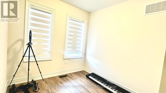 Photo - 2852 Whites Rd