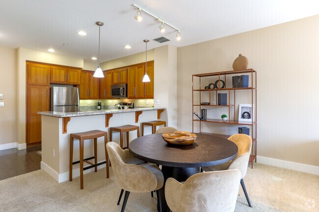1BR, 1BA - 861SF - Dining Area - Elements
