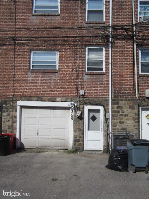 355 Hampden Rd