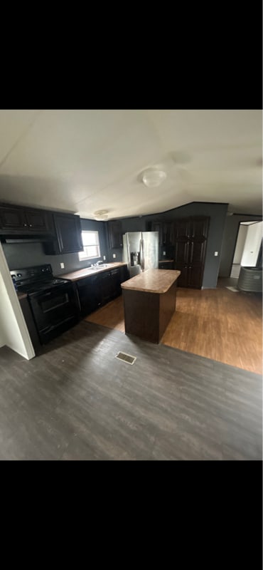 Photo - 143 Peoples Ln