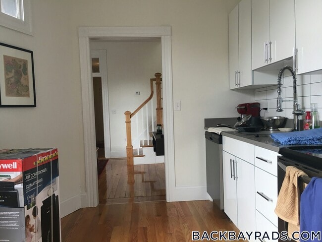 Photo - 499 Beacon St Unit PH