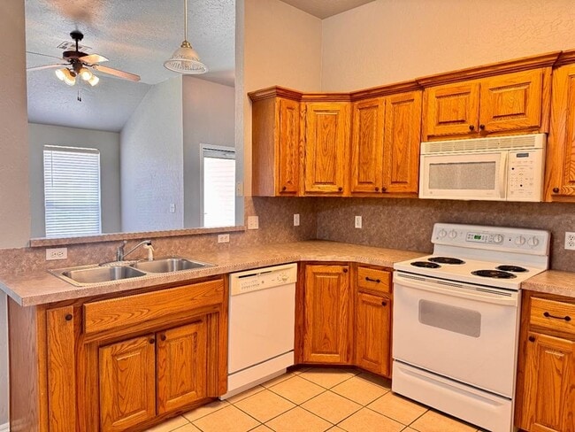 Photo - 2201 NW 155th St