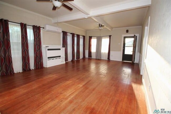 Photo - 701 N Lea St