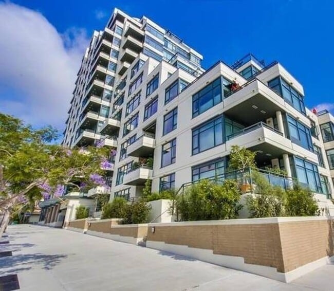 Bankers Hill Upgraded One bedroom with Ci... - Bankers Hill Upgraded  One bedroom with Ci... Condo