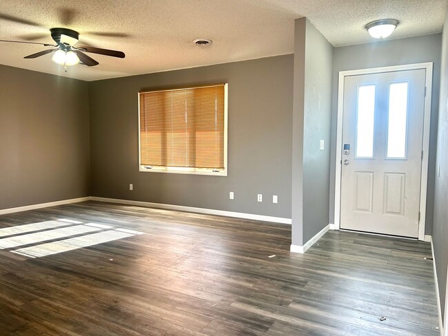 Photo - Beautiful Home, Great Location!