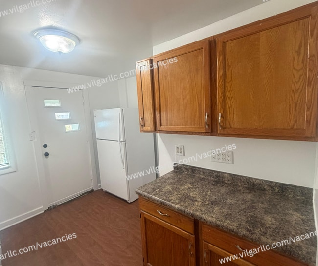 Photo - 4-bedrooms, 1-Bath - 2-floor Duplex Home