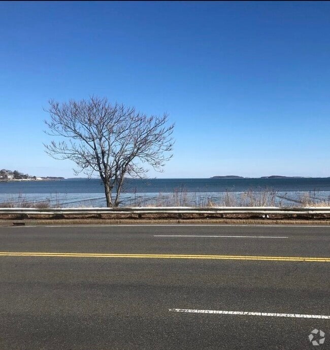 Building Photo - 429 Quincy Shore Dr Unit 2 Rental