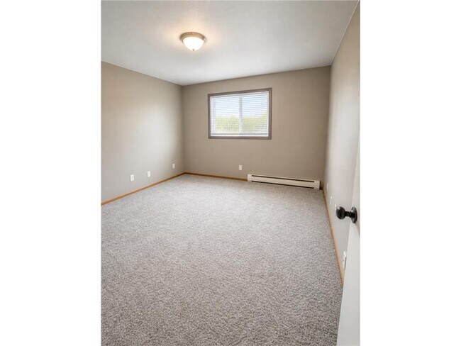 901 Pearl Ave