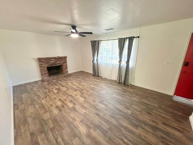 Photo - Beautiful 4 bed 2 bath Home in East Davis