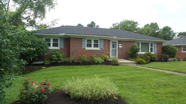 Building Photo - 402 Mohawk Trail Rental