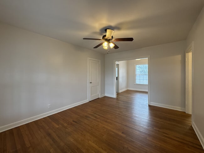 Photo - 1914 S Donnybrook Ave