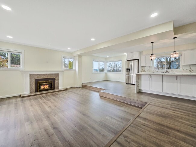 Photo - Modern Luxury: 4-Bed, 4.5-Bath Fully Remod...