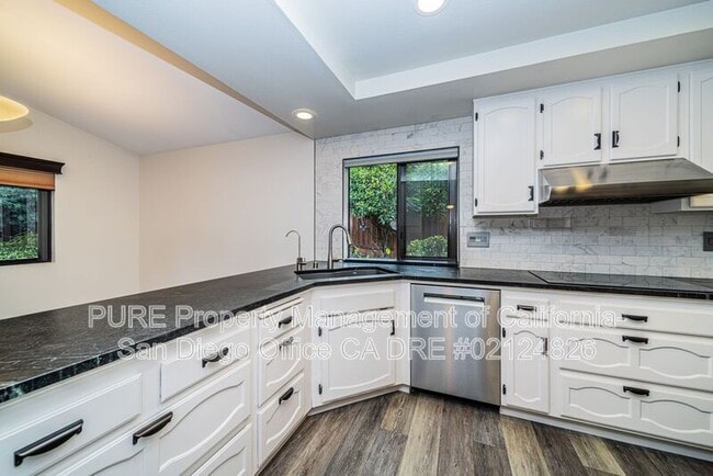 Photo - 2898 Woodridge Cir