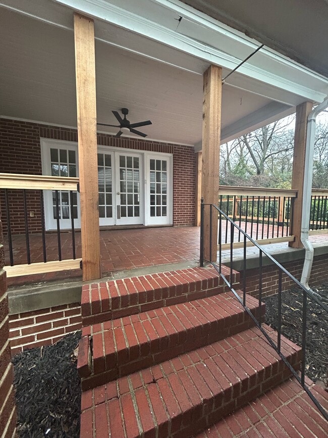 Photo - 1679 S Milledge Ave