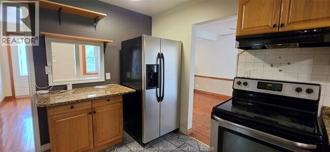 Photo - 1050 Bartlet Dr