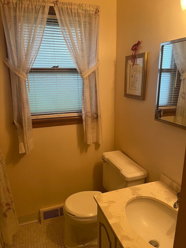 11021 Schwab Dr