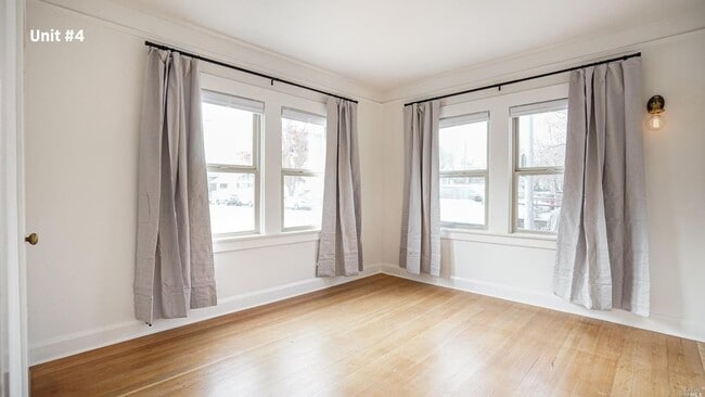 Photo - Eatons Historic 1 Bed/1 Bath ~ Downtown Petaluma Unidad 4