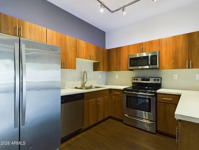 Building Photo - 4700 N 40th St
