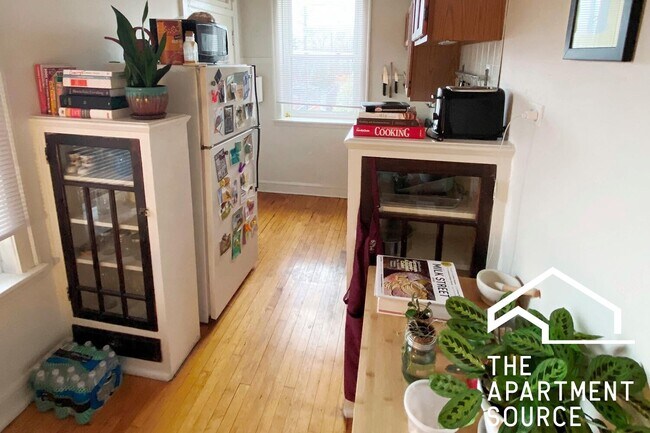 Photo - 4208 N Clark St Unit 2