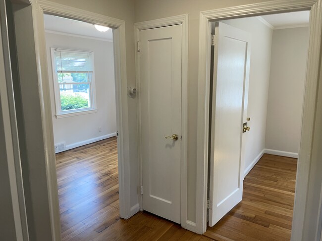 Photo - 16 Minturn Rd