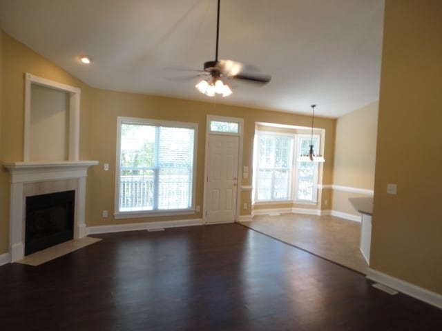 Photo - 702 Landing View Dr