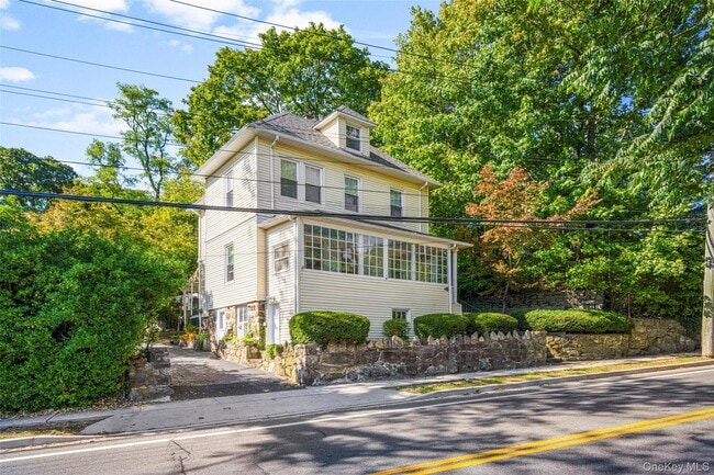 Photo - 49 Weaver St