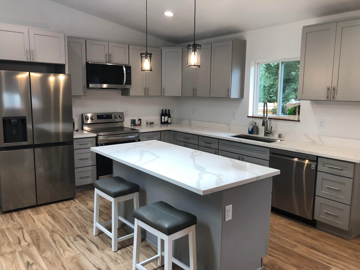 Photo - 6835 Condor Loop NE