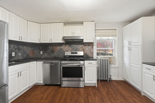 Photo - 10 Fremont Ave Unit 1