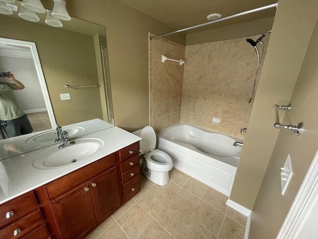Photo - 2253 Limehurst Dr NE