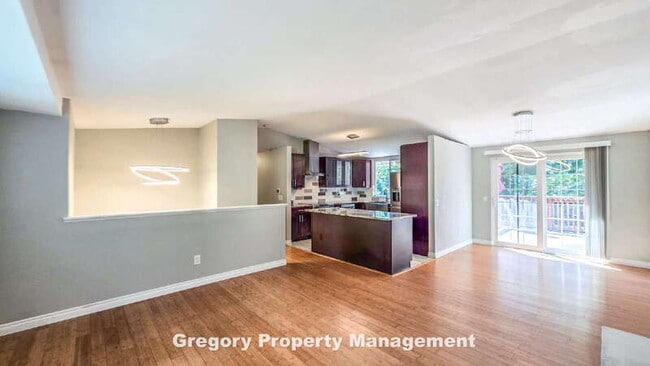 Photo - 17606 Brook Blvd
