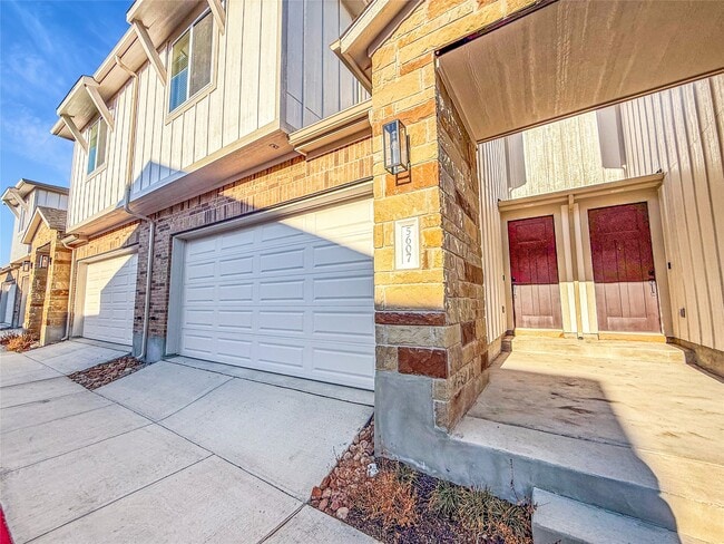 Photo - 5607 Mobeetie Lp