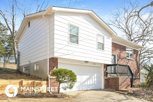 Photo - 1739 Hilltop Ln