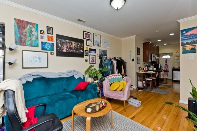 Photo - 1 bedroom in Chicago IL 60618 Unidad 3