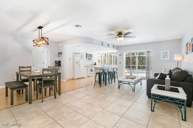 Photo - 922 SE 25th Ln