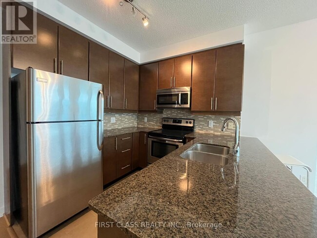 Photo - 33 Bay St. Unit 4112