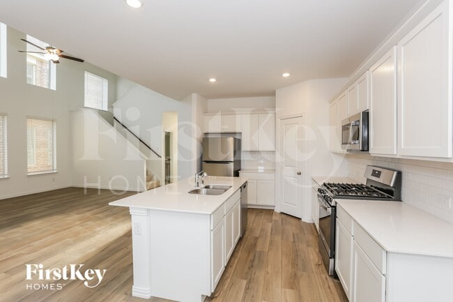 Photo - 10105 Elkhorn Dr