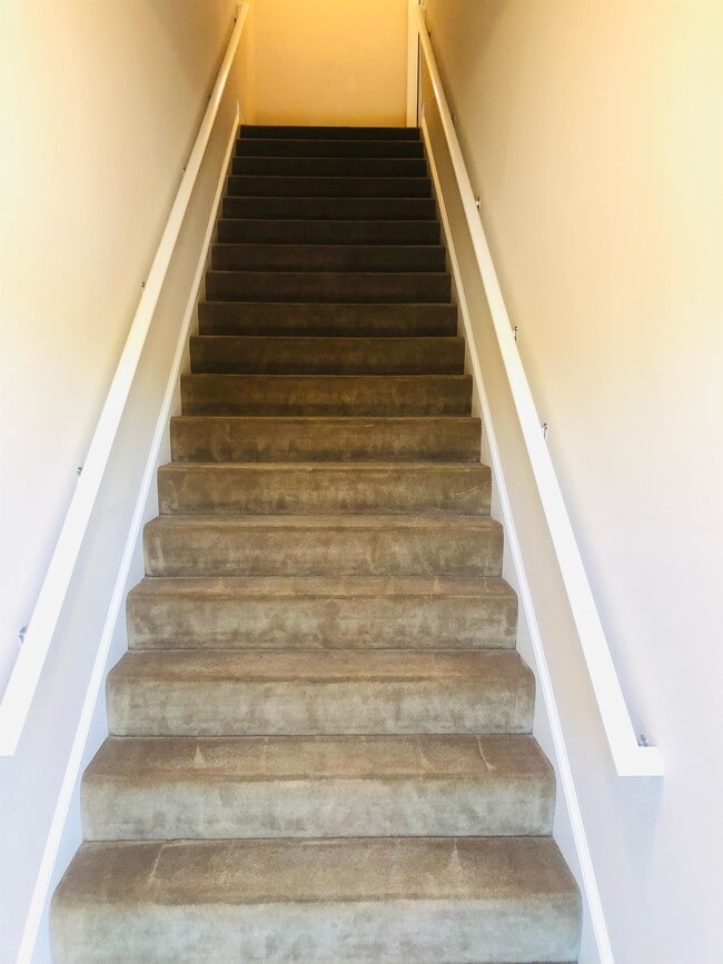 Photo - 104 Northwynd Cir