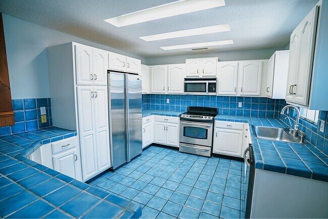 Photo - 601 Palm Tree Rd