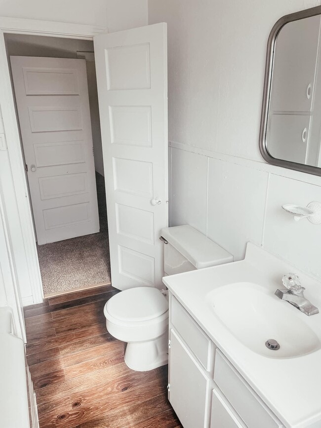 Photo - 1100 8th Ave