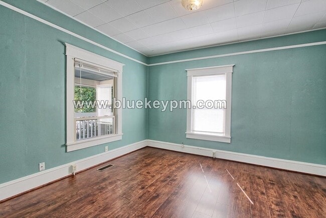 Photo - 3 bed, 1 bath Home w/ Easy Freeway Access Near Washington Elem School