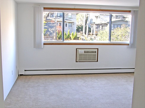 Photo - 2832 Humboldt Ave S.