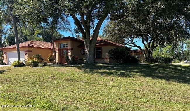 Building Photo - 1300 Eldron Blvd SE