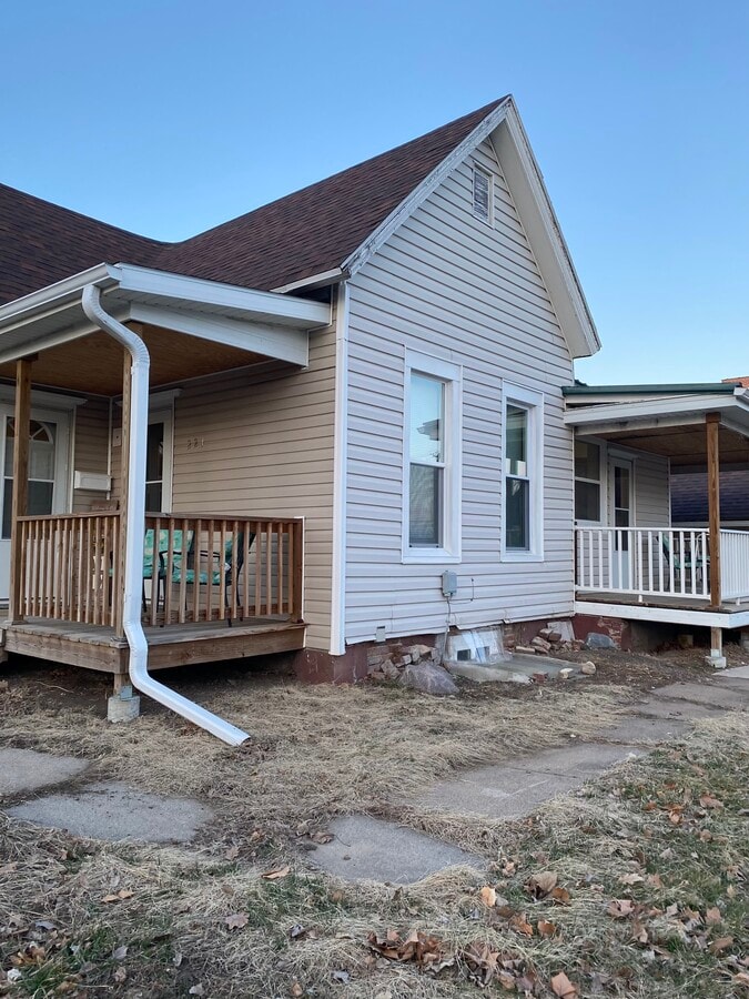 Photo - 221 Lincoln St