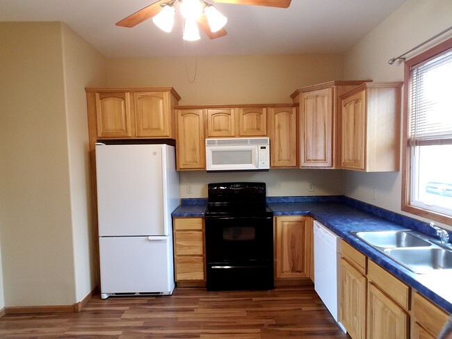 Kitchen - 7957 Bethel Rd House