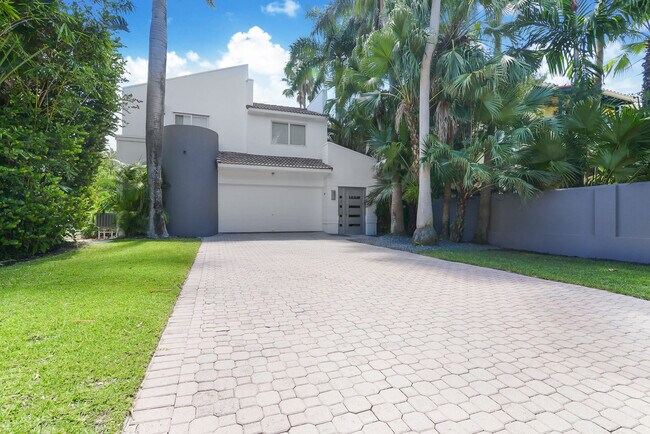 Photo - 147 Golden Beach Dr