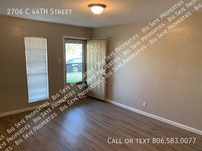 Photo - 2706 44th St