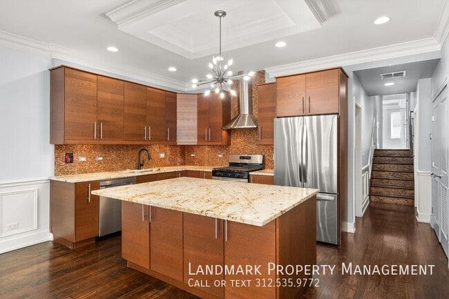 Building Photo - 2257 W Belmont Ave Unit 2E Rental