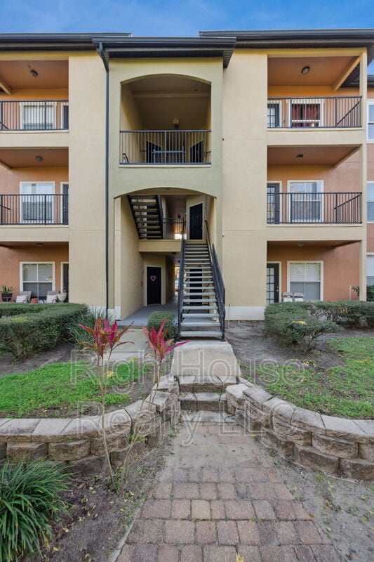 Photo - 6071 Westgate Dr Unit 323