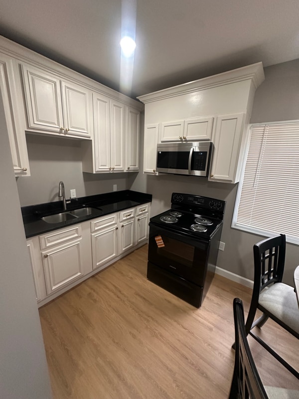 Photo - 2608 Village Ln