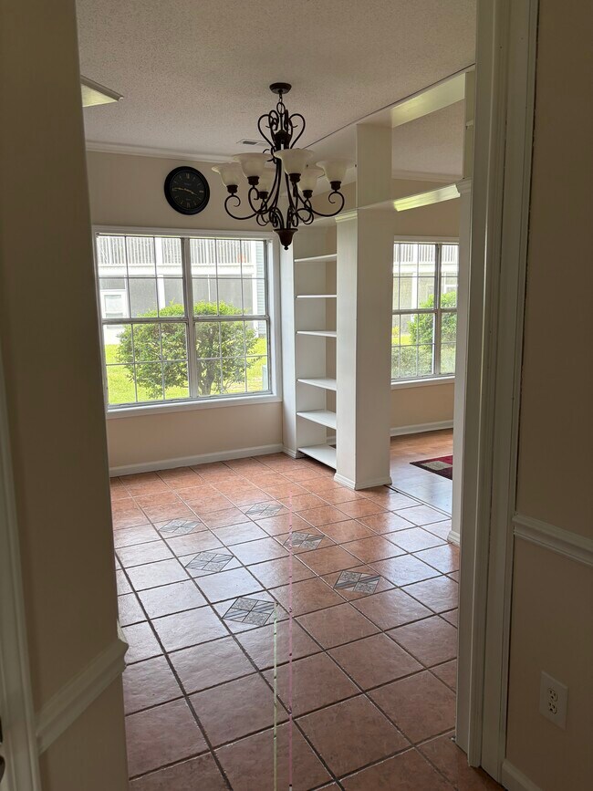 4700 Touhey Dr Unit 101